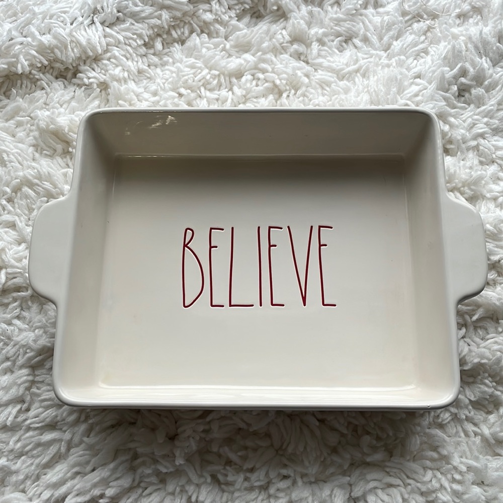 Rae Dunn "Believe” Baking Pan